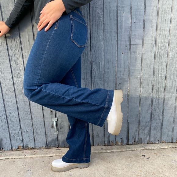 Bell bottom jeans - Picture 8 of 8